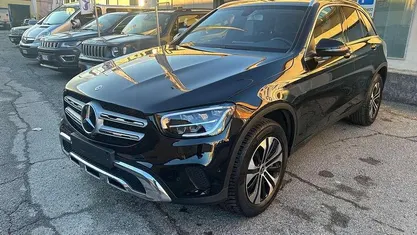 Usata Mercedes GLC300e Business 258 CV (189 kW) 2020 Nero SUV