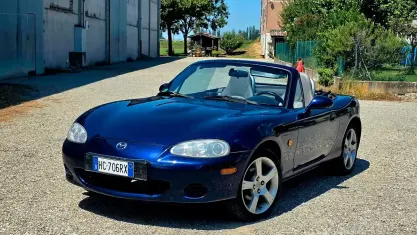 Usata Mazda MX5 110 CV (80 kW) 2003 Blu Cabrio