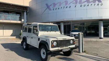 Usado Land Rover Defender 122 CV (89 kW) 2004 Blanco SUV