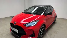 Rosso Usata 2021 Toyota Yaris Hybrid Due volumi | 18.900 € (Buon prezzo)