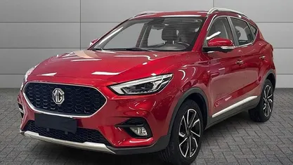Usata MG ZS Luxury 106 CV (77 kW) 2023 Rosso SUV