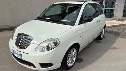 Usata 2011 Lancia Ypsilon S Due volumi | 4500 € (Ottimo prezzo)