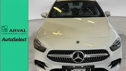 Usata Mercedes B180 Premium 136 CV (100 kW) 2022 Bianco Monovolume