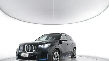 Usata BMW iX1 Comfort Edition 230 kW (313 CV) 2023 Black sapphire metallizzato SUV
