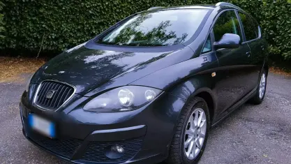 Usata Seat Altea XL 105 CV (77 kW) 2012 Grigio Monovolume