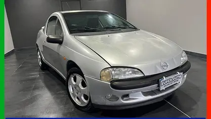 Usata Opel Tigra 90 CV (66 kW) 1999 Grigio Coupé