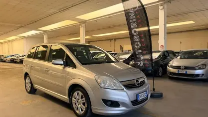 Usata Opel Zafira Cosmo 94 CV (69 kW) 2008 Grigio Monovolume