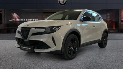 Käytetty Alfa Romeo GT Junior 136 HP (100 kW) 2025 Peessi Avoauto