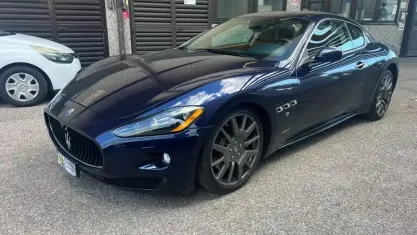 Usata Maserati Granturismo 439 CV (322 kW) 2010 Blu nettuno Coupé