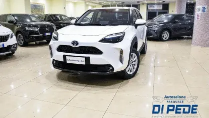 Usata Toyota Yaris Cross Business Edition 92 CV (67 kW) 2025 Bianco SUV