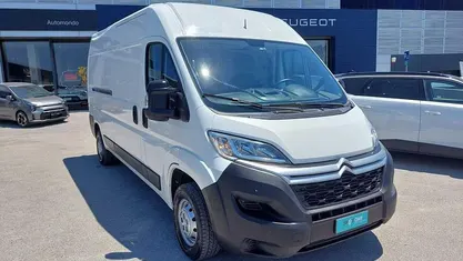 Begagnad Citroën Jumper 163 HK (119 kW) 2020 Vit Minibuss