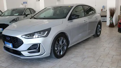Usata Ford Focus ST 115 CV (84 kW) 2024 Grigio Berlina