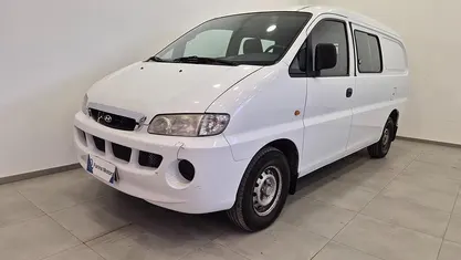 Usata Hyundai H-1 101 CV (74 kW) 2000 Bianco Monovolume
