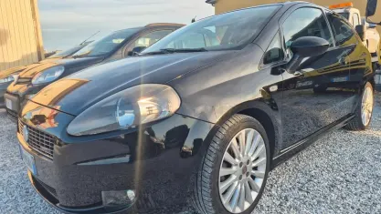 Usata Fiat Grande Punto 120 CV (88 kW) 2009 Nero Utilitaria