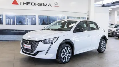 Usata Peugeot 208 Active 100 kW (136 CV) 2023 Bianco banchisa Utilitaria