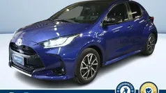 Blu metallizzato Usata 2021 Toyota Yaris Hybrid Lounge Tre volumi | 19.200 € (Buon prezzo)
