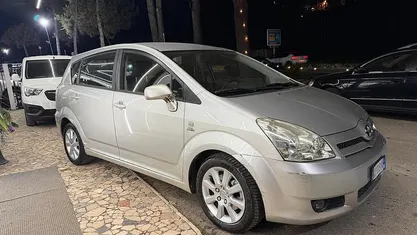 Usata Toyota Corolla Verso 115 CV (84 kW) 2005 Grigio Monovolume