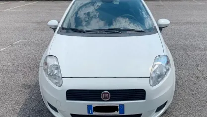 Usata Fiat Grande Punto 77 CV (56 kW) 2013 Bianco Utilitaria