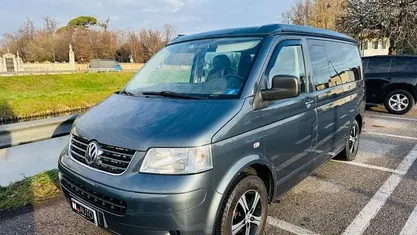 Begagnad VW Transporter Trendline 131 HK (96 kW) 2009 Grå Van