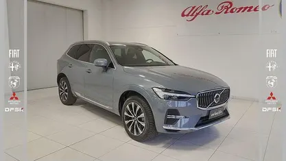 Usata Volvo XC60 Plus 197 CV (144 kW) 2022 Grigio scuro SUV