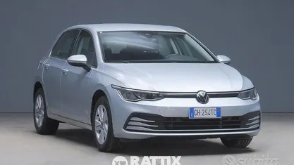 Usata VW Golf Life 110 CV (80 kW) 2022 Berlina