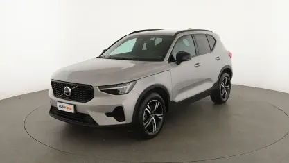 Usata Volvo XC40 Plus 163 CV (119 kW) 2023 Argento SUV