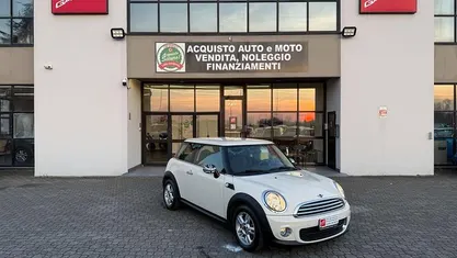 Usata Mini Cooper D Hype 90 CV (66 kW) 2013 Utilitaria