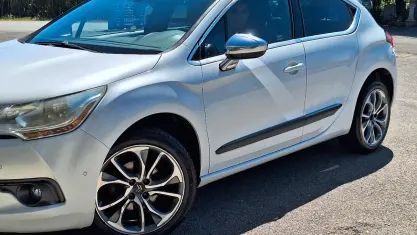 Usata DS Automobiles DS4 So Chic 111 CV (81 kW) 2012 Bianco Berlina