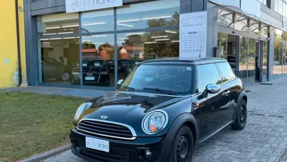 Usata Mini ONE 75 CV (55 kW) 2011 Nero Utilitaria