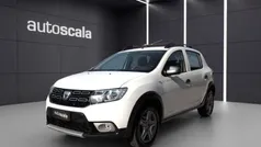 Bianco Usata 2017 Dacia Sandero Stepway Due volumi | 8990 € (Buon prezzo)