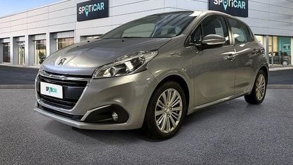Gebraucht Peugeot 208 Active 83 PS (61 kW) 2019 Grau Kleinwagen
