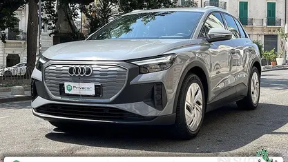 Usata Audi Q4 e-tron Advanced 125 kW (170 CV) 2021 Grigio SUV