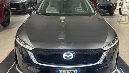 Usata 2025 Mazda 6e Takumi-Line Utilitaria | 39.900 €