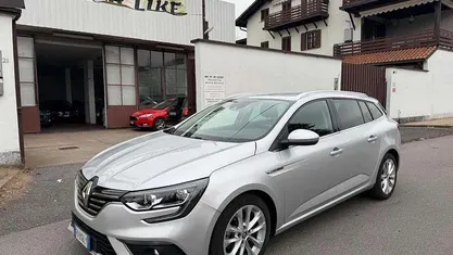Usata Renault Mégane GrandTour Intens 110 CV (80 kW) 2018 Argento Station wagon