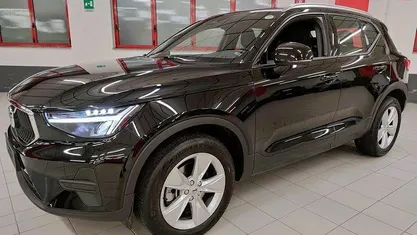 Usata 2024 Volvo XC40 SUV | 31.300 € (Buon prezzo)