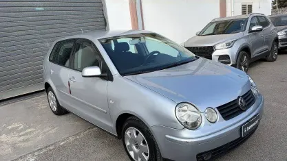 Usata VW Polo 64 CV (47 kW) 2005 Grigio Berlina