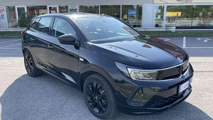 Nero Usata 2024 Opel Grandland X Edition SUV | 22.180 € (Buon prezzo)