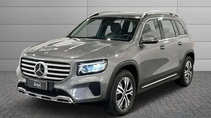 Usata Mercedes GLB180 Advanced 116 CV (85 kW) 2025 Grigio montagna SUV