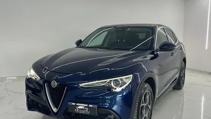 Usata Alfa Romeo Stelvio Super 210 CV (154 kW) 2018 Blu SUV