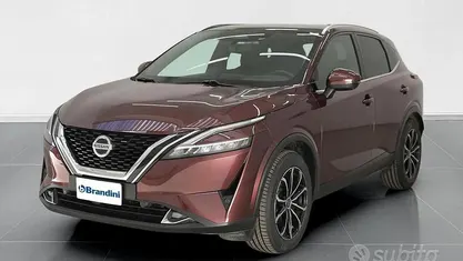 Usata Nissan Qashqai Tekna+ 158 CV (116 kW) 2022 Burgundy SUV