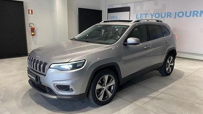 Używany Jeep Cherokee Limited 195 KM (143 kW) 2019 Szary SUV