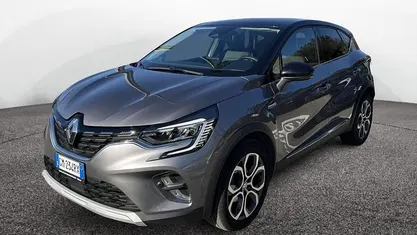 Usata Renault Captur Intens 101 CV (74 kW) 2023 Grigio SUV