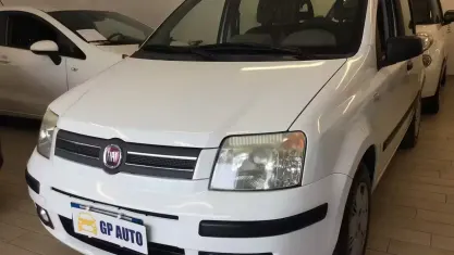Usata Fiat Panda Dynamic 60 CV (44 kW) 2004 Bianco Utilitaria