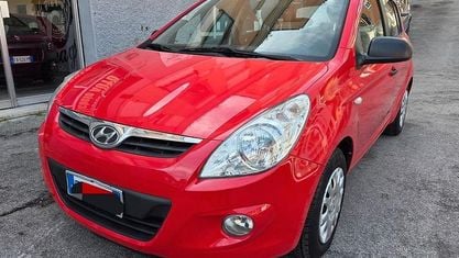 Usata Hyundai i20 Classic 78 CV (57 kW) 2012 Rosso Utilitaria