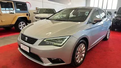 Usata Seat Leon 110 CV (80 kW) 2015 Argento Berlina
