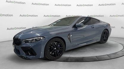 Begagnad BMW M8 Comfort Edition 600 HK (441 kW) 2020 Blå Sportkupé