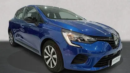 Usata Renault Clio V Equilibre 101 CV (74 kW) 2023 Blu Berlina