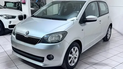 Grigio Usata 2014 Skoda Citigo G-TEC Active Due volumi | 2800 € (Buon prezzo)