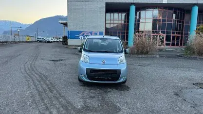Usata Fiat Qubo Trekking 75 CV (55 kW) 2011 Blu Monovolume