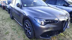 Grigio Usata 2024 Alfa Romeo Stelvio Veloce SUV | 42.900 € (Buon prezzo)